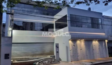 Casa comercial para locação no Centro