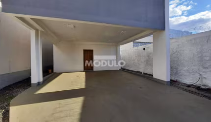 SOBRADO à venda, 2 quartos, 2 suítes, 3 vagas, Custódio Pereira - Uberlândia/MG