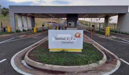 Excelente lote em condomínio fechado