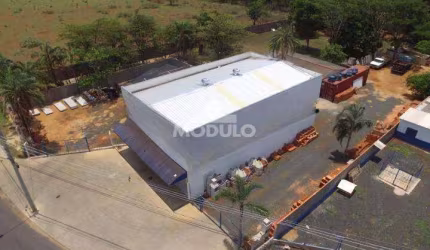 Barracão Comercial para locação Bairro Jardim Canaã