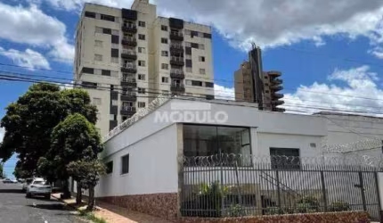 Casa Comercial para locação Bairro Osvaldo Rezende