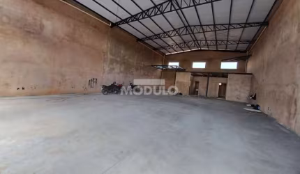 Barracão Comercial para locação Bairro Novo Mundo
