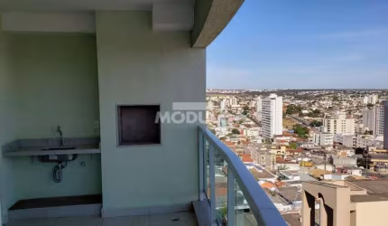 Excelente Apartamento com 3 suites no centro