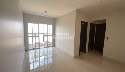 Apartamento com fino acabamento no Tubalina