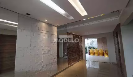 Casa residencial para locação Bairro Jardim Karaiba