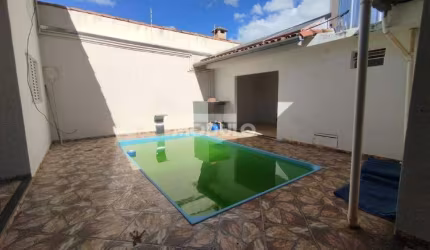 CASA RESIDENCIAL à venda, 4 quartos, 1 suíte, 4 vagas, Santa Mônica - Uberlândia/MG