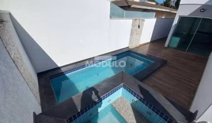 Casa residencial em condomínio para locação Bairro Jardim Inconfidência com 3 quartos