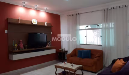 Excelente Casa com Fino Acabamento Cidade Jardim