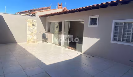 Excelente Casa com Fino Acabamento Santa Monica