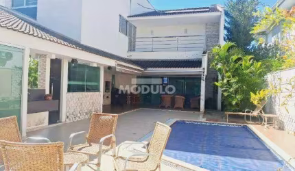 Casa residencial em condomínio para locação bairro Morada da Colina
