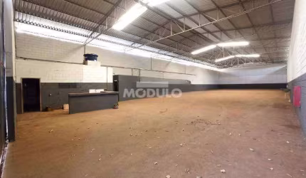 Barracão para locação