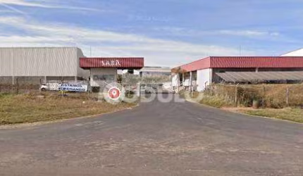 Galpão comercial para locação no Distrito Indústrial
