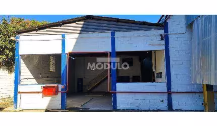 Barracão comercial para locação no Distrito Industrial