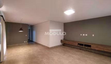 Casa Comercial para locação, bairro Cazeca