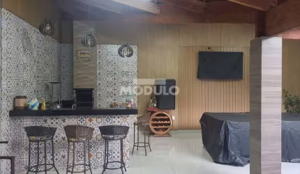 **Oportunidade Única**: Sua Nova Casa Com Tranquilidade, Espaço e Lazer!