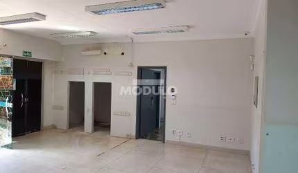 Loja comercial para locação, bairro Santa Rosa