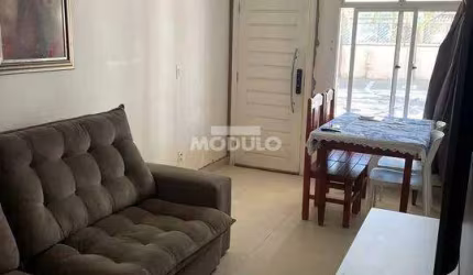 CASA DE CONDOMÍNIO à venda, 3 quartos, 1 suíte, Santa Luzia - Uberlândia/MG