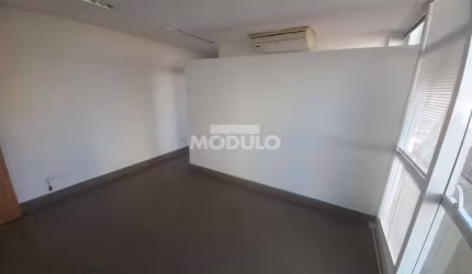 Sala comercial para locação, bairro Fundinho