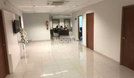 Sala comercial para locação no Osvaldo Rezende
