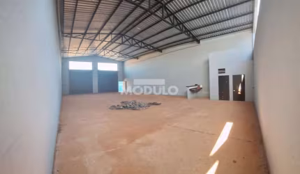 Barracão comercial para locação, bairro Novo Mundo