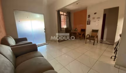 Casa a venda planalto