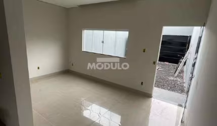 CASA RESIDENCIAL à venda, 2 quartos, 1 suíte, 1 vaga, NOVO MUNDO - Uberlândia/MG