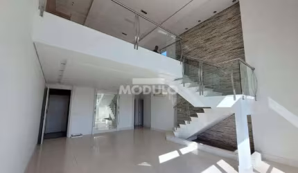 COBERTURA DUPLEX à venda, 3 quartos, 3 suítes, 4 vagas, FUNDINHO - Uberlândia/MG