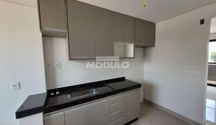 APARTAMENTO à venda, 3 quartos, 1 suíte, 2 vagas, TIBERY - Uberlândia/MG