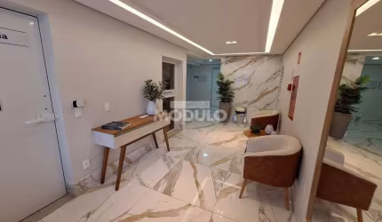 APARTAMENTO à venda, 2 quartos, 1 suíte, 2 vagas, Santa Mônica - Uberlândia/MG