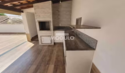 Apartamento Sobrado para locação no bairro Planalto