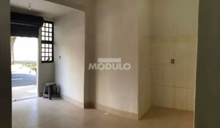 Loja Comercial para Locação no Bairro Santa Mônica
