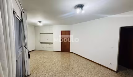 Apartamento à venda, 3 quartos, 1 suíte, 2 vagas, Fundinho