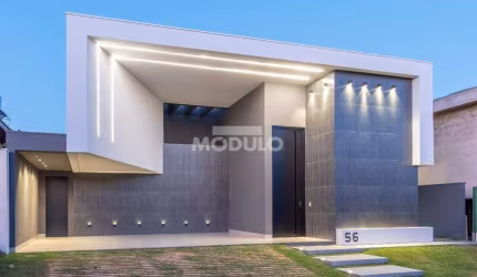CASA DE CONDOMÍNIO à venda, 4 quartos, 3 suítes, 3 vagas, Laranjeiras - Uberlândia/MG