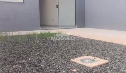 CASA RESIDENCIAL à venda, 2 quartos, 1 suíte, 2 vagas, JARDIM CANAA - Uberlândia/MG
