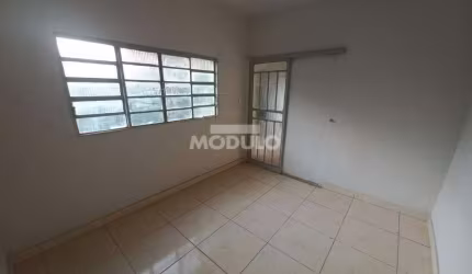 Casa residencial para locação no Bairro Umuarama