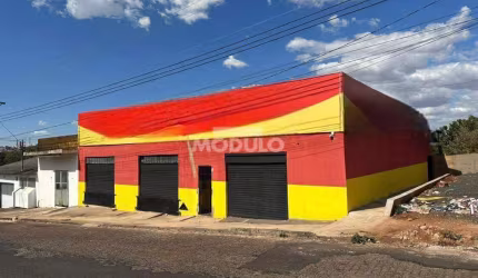Barracão Comercial para Locação no Bairro Dona Zulmira