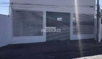 Loja comercial para locação, bairro Bom Jesus