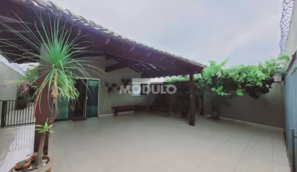 Casa Residencial para locação Bairro Laranjeiras