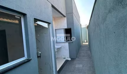 CASA RESIDENCIAL à venda, 2 quartos, 1 suíte, 2 vagas, JARDIM CANAA - Uberlândia/MG