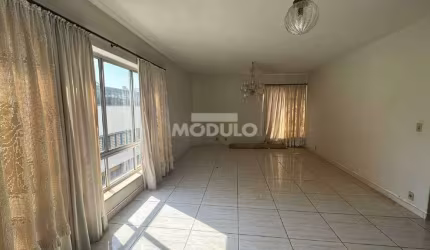 Apartamento residencial para locação no Centro da Cidade