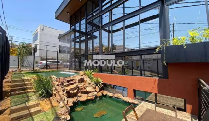 Prédio comercial para locação, bairro Saraiva