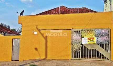 Casa residencial para locação no bairro Martins