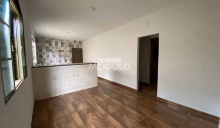 CASA RESIDENCIAL à venda, 3 quartos, 1 suíte, 1 vaga, Segismundo Pereira - Uberlândia/MG