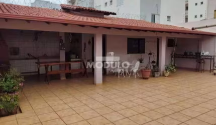 Casa residencial para locação, bairro Santa Mônica