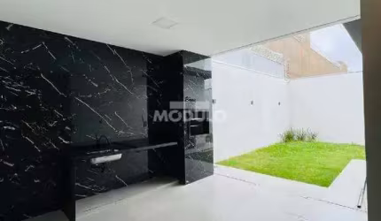 Excelente Casa com Fino Acabamento Alto Umuarama
