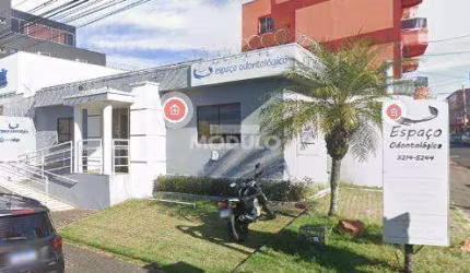 Prédio comercial para locação, no Centro da Cidade