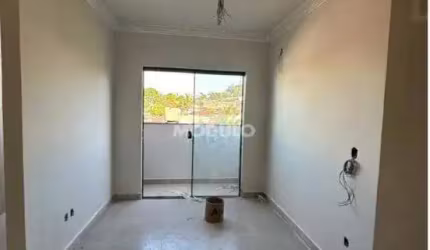 APARTAMENTO à venda, 2 quartos, 1 suíte, 1 vaga, Tubalina - Uberlândia/MG