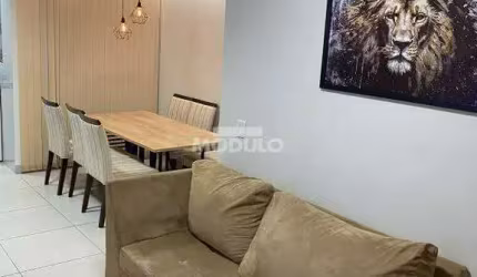 APARTAMENTO à venda, 2 quartos, 1 suíte, 1 vaga, Martins - Uberlândia/MG