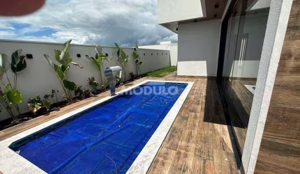 CASA DE CONDOMÍNIO à venda, 3 quartos, 3 suítes, 2 vagas, GRANJA MARILEUSA - Uberlândia/MG