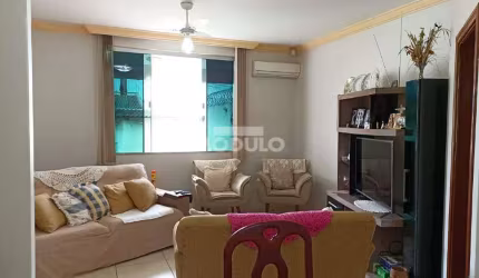 Imóvel à venda no Bairro Brasil, com excelente estrutura e espaço para toda a família!